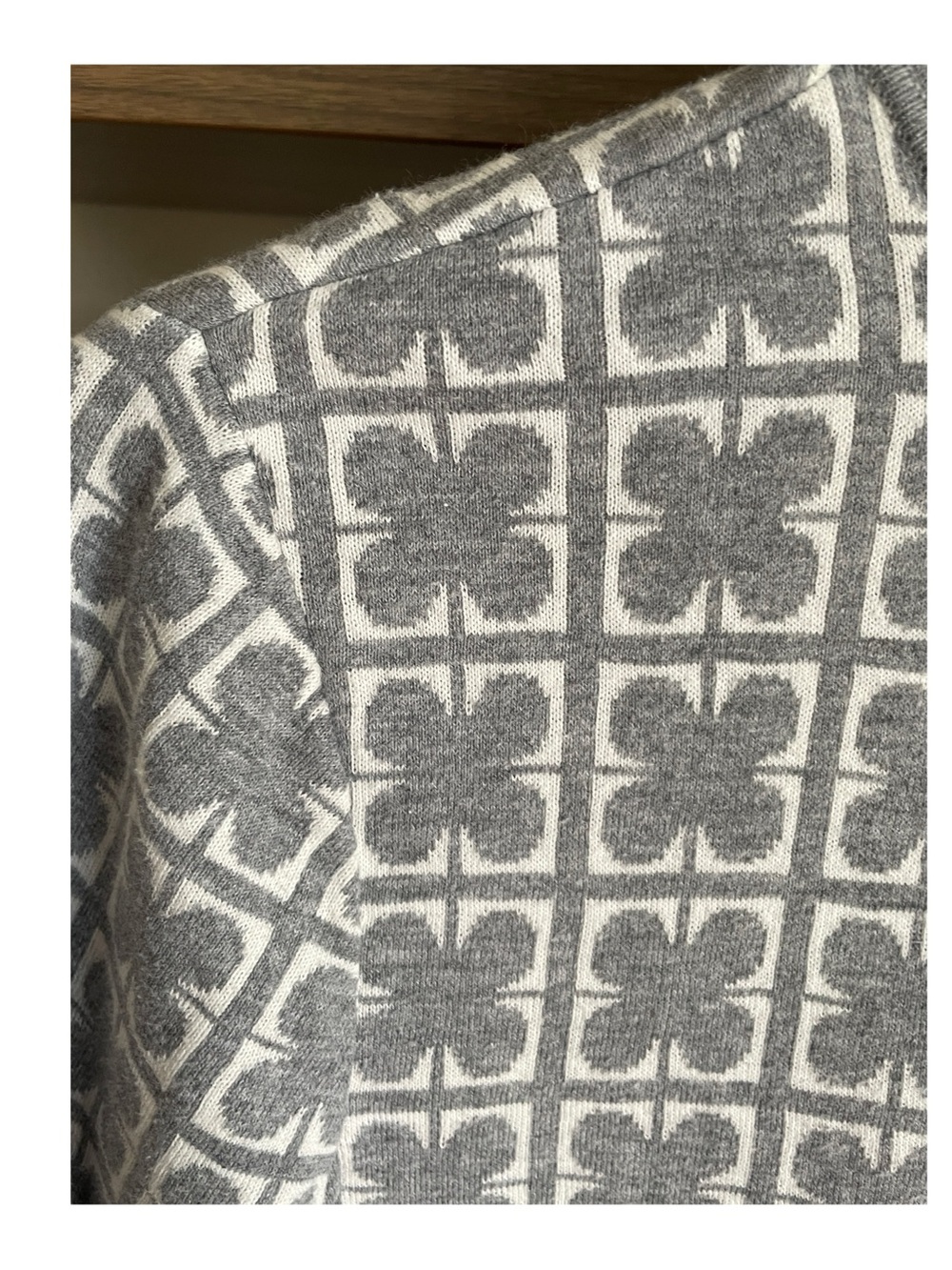 Liz Claiborne Gray and White Patterned Full-Zip Women's Sweater
